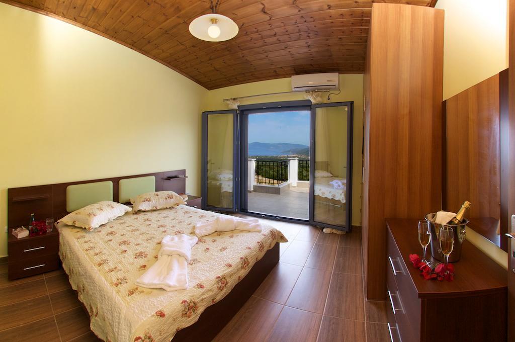 Sunrise Villa Chaliotata Стая снимка