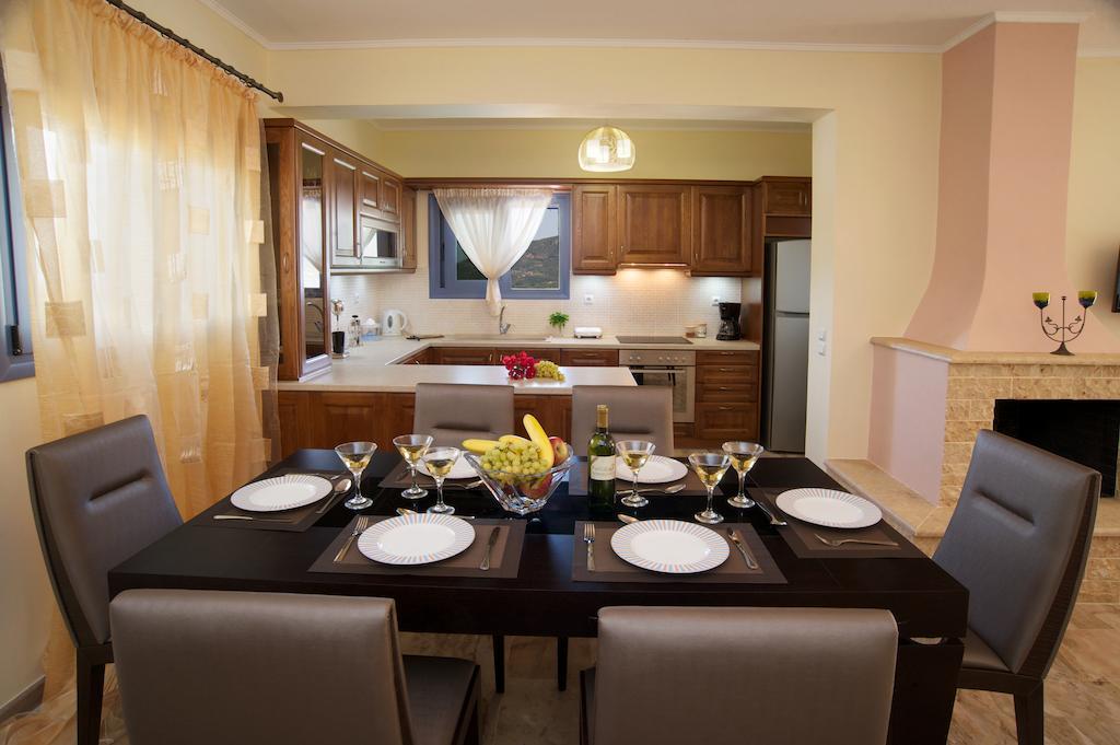 Sunrise Villa Chaliotata Стая снимка